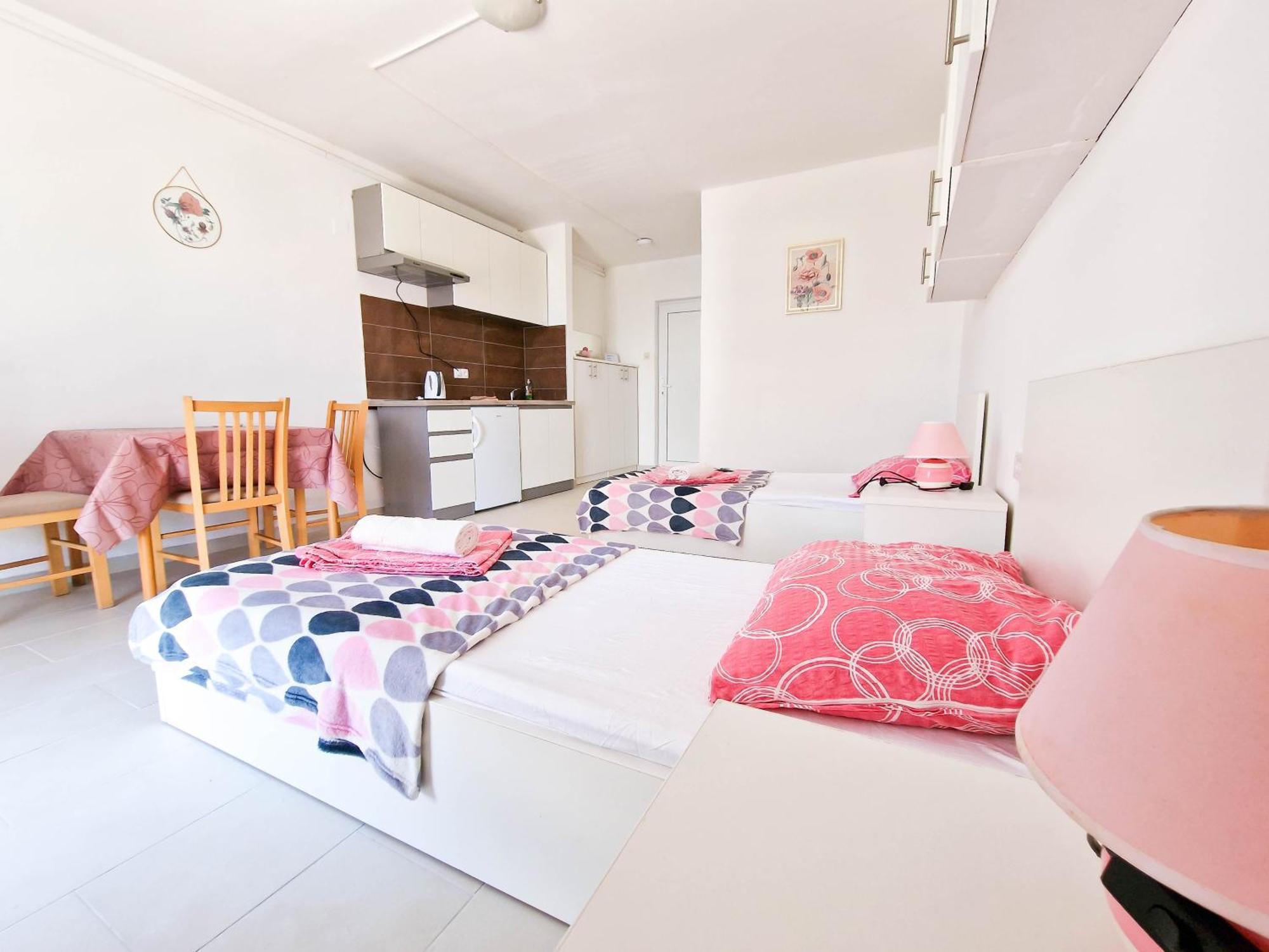 Flip - Flop Apartment โนวาลยา ภายนอก รูปภาพ