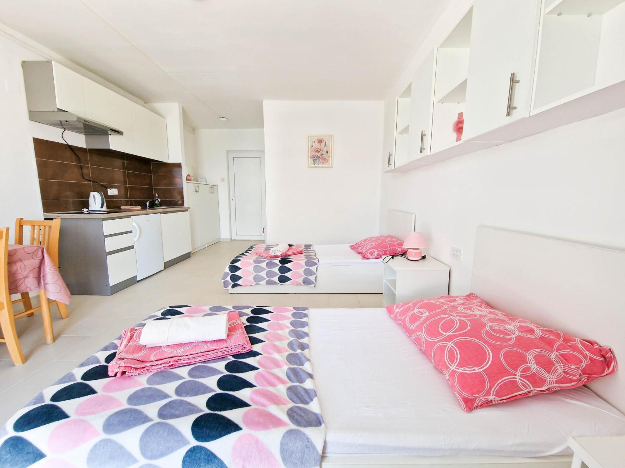 Flip - Flop Apartment โนวาลยา ภายนอก รูปภาพ